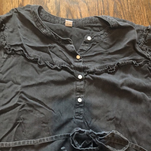 black denim maternity shirt with ruffles and tie - Picture 2 of 3